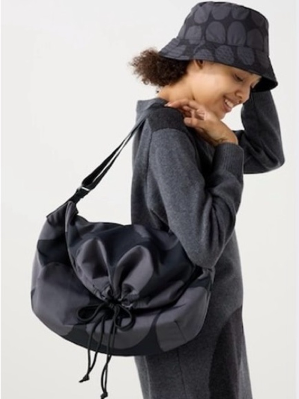 Uniqlo x Marimekko drawstring bag